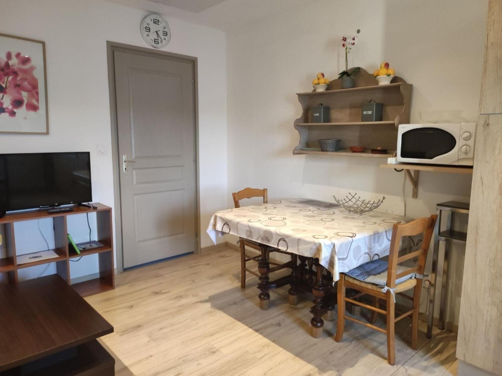 Appartement Gaston Vireux-Wallerand Exterior photo
